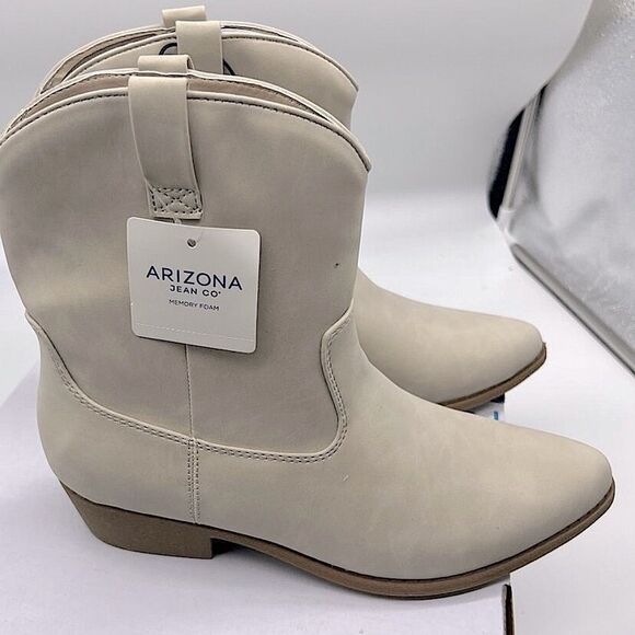 Arizona Women's Meyer Cream Ankle Booties! - Picture 3 of 7